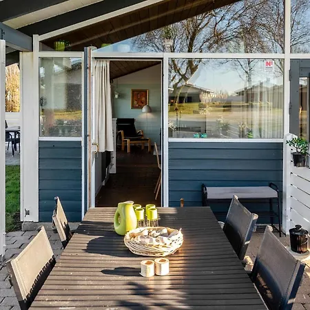 With Fireplace 11 Сasa de vacaciones *